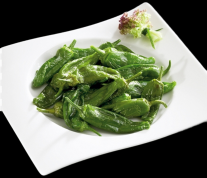 Pimientos verdes del pais fritos