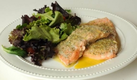 SALMON POCHADO CON REDUCCION CITRICA